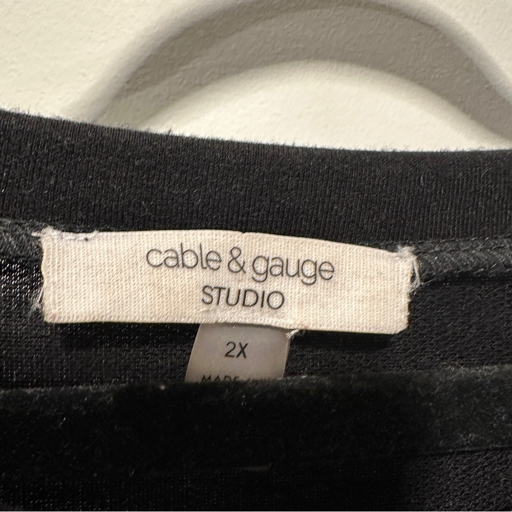 Cable & Gauge Elegant Black Puff Sleeve Blouse 2X - Picture 4 of 7